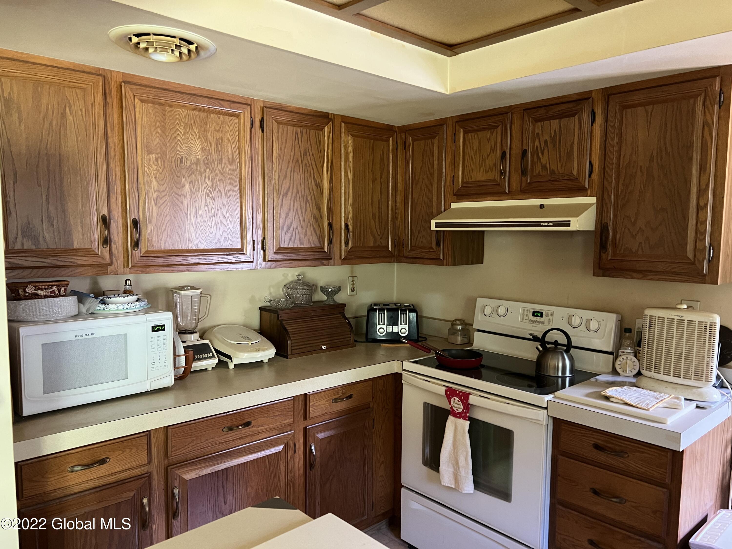 653 Ridge Road Queensbury, NY 12804 - Photo 2 of 8 Ridge Kitchen