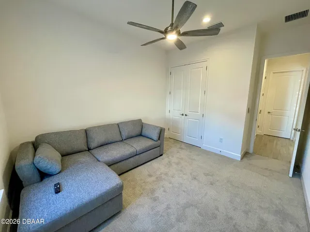 $4,000 | 437 Aquamarine Way, Daytona Beach, FL 32124