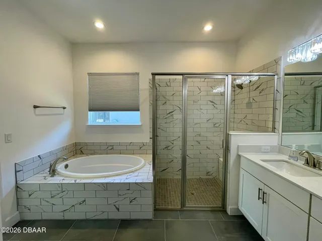 $4,000 | 437 Aquamarine Way, Daytona Beach, FL 32124