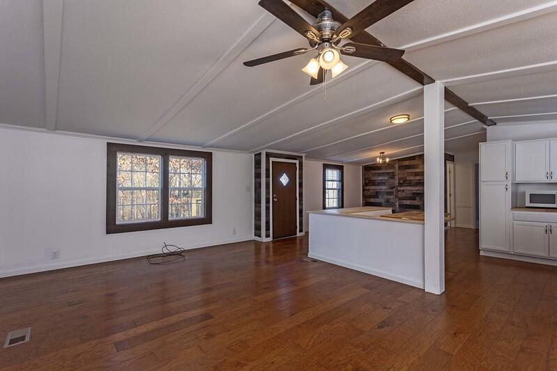 879 Keith Valley Road Southeast Cleveland, TN 37323 - Photo 9 of 52 k7