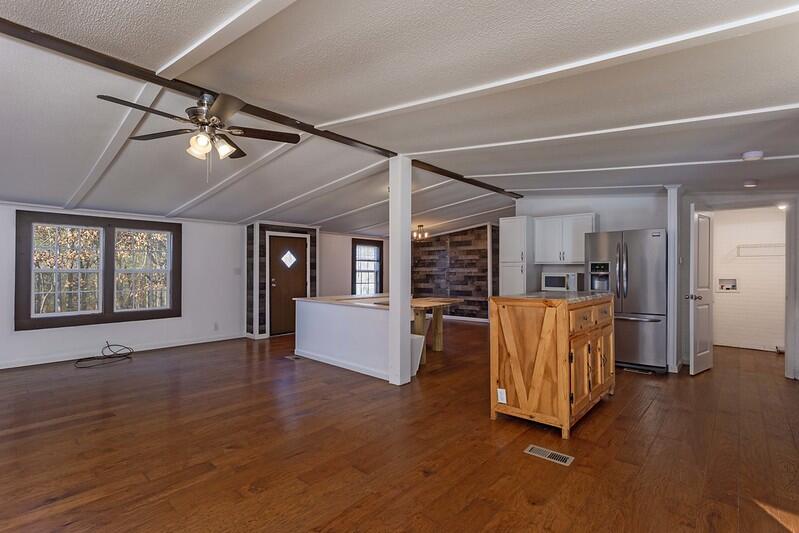 879 Keith Valley Road Southeast Cleveland, TN 37323 - Photo 10 of 52 k8