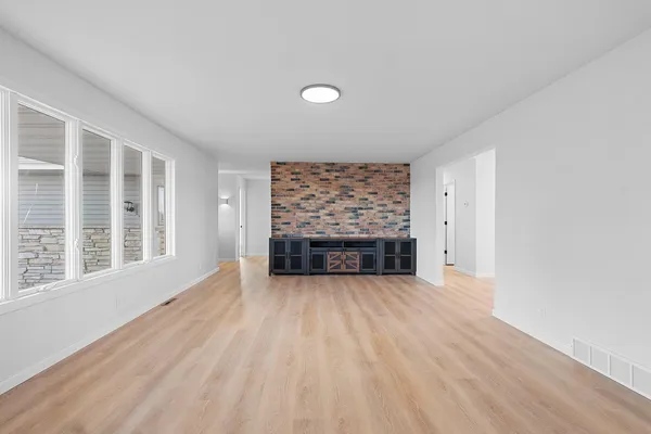 $430,000 | W602 County Road East, Cecil, WI 54111