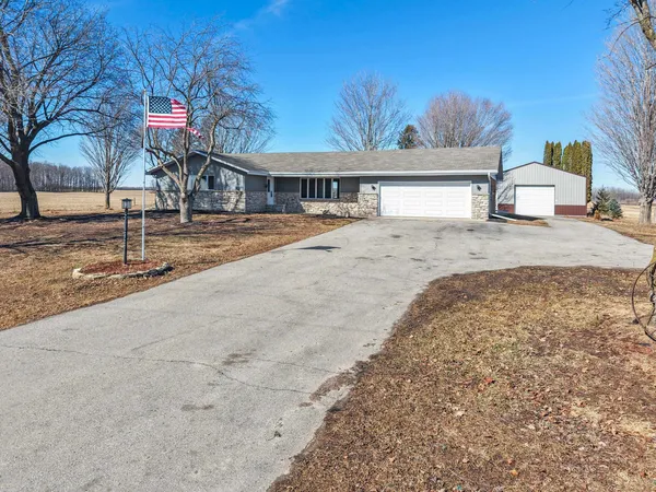 $430,000 | W602 County Road East, Cecil, WI 54111