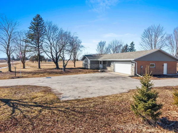 $430,000 | W602 County Road East, Cecil, WI 54111