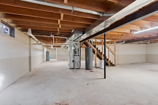 $430,000 | W602 County Road East, Cecil, WI 54111