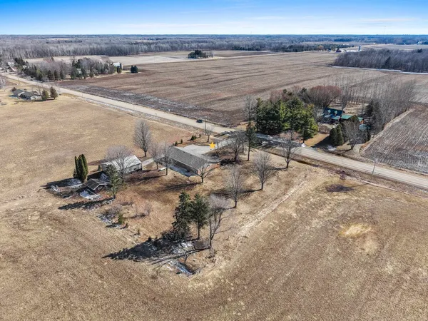 $430,000 | W602 County Road East, Cecil, WI 54111
