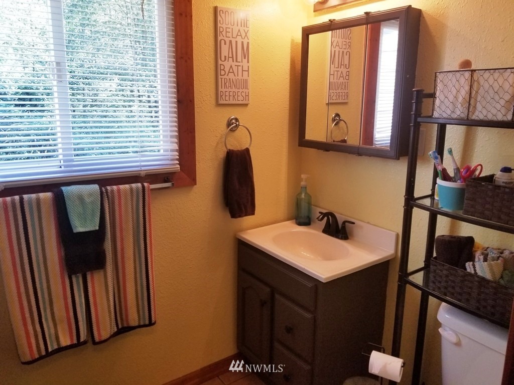 1855 H Street Road Blaine, WA 98230 - Photo 11 of 25 Gallery Image 11