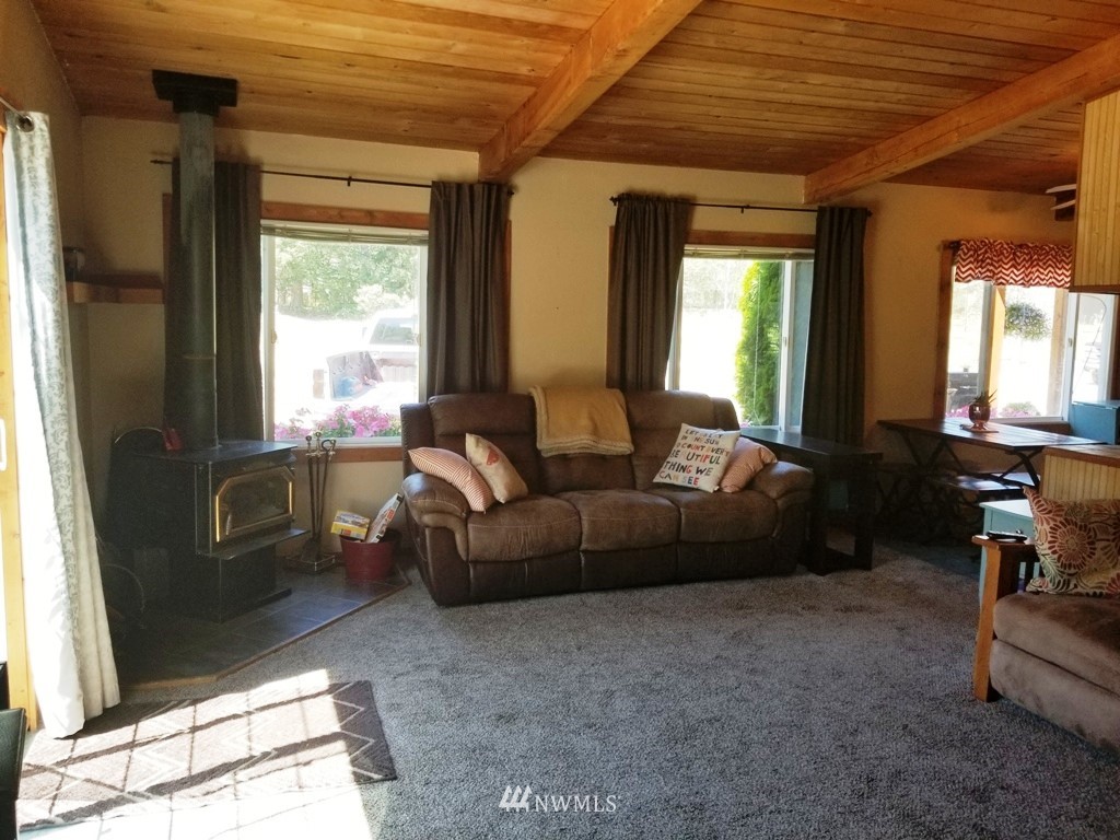 1855 H Street Road Blaine, WA 98230 - Photo 9 of 25 Gallery Image 9