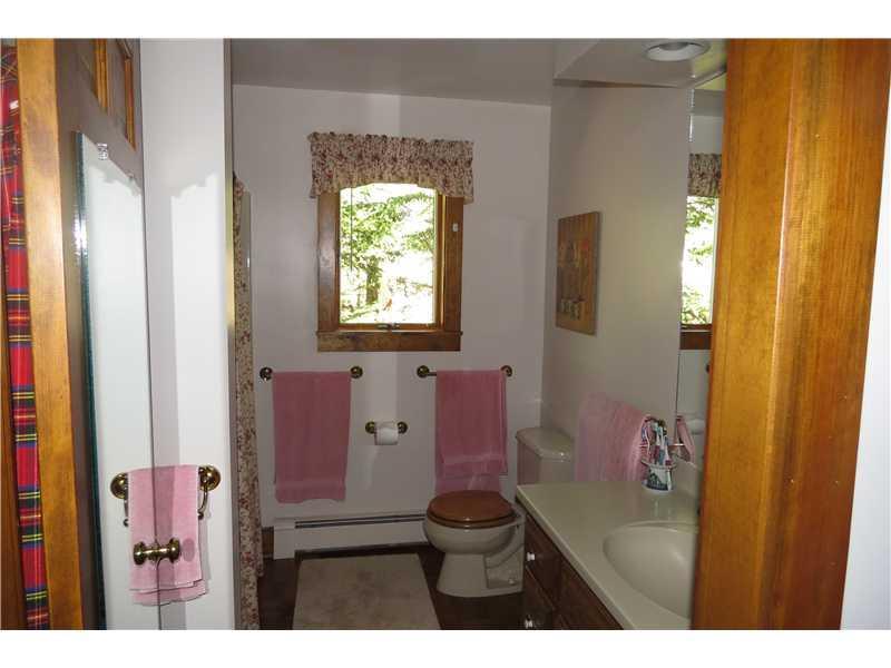 152 Peninsula Drive Rome, ME 04963 - Photo 21 of 29 Master Bath/Spa. En suite