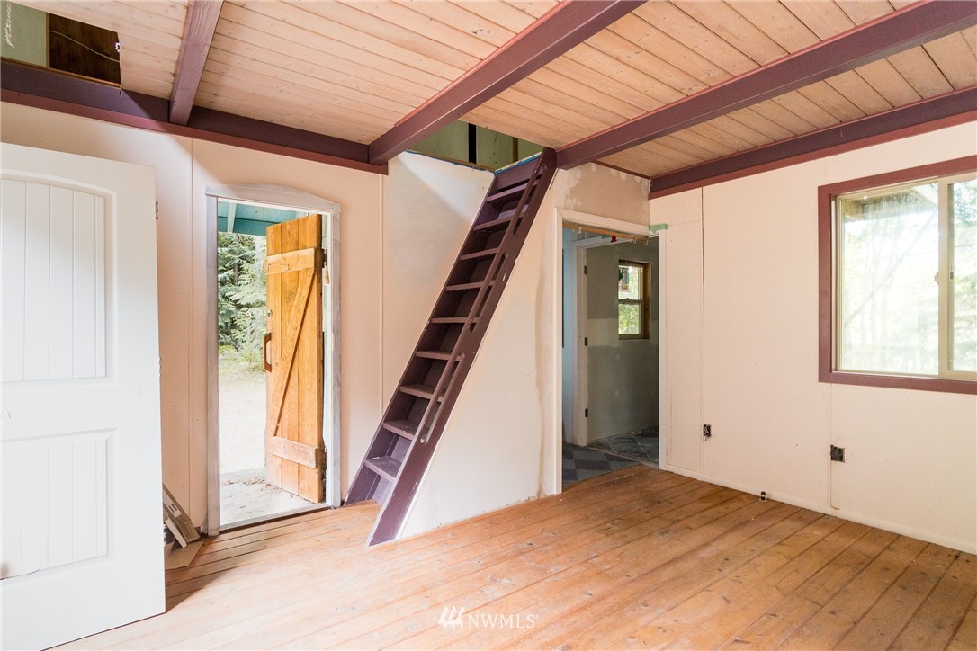 585 Lone Star Road Quilcene, WA 98376 - Photo 12 of 28