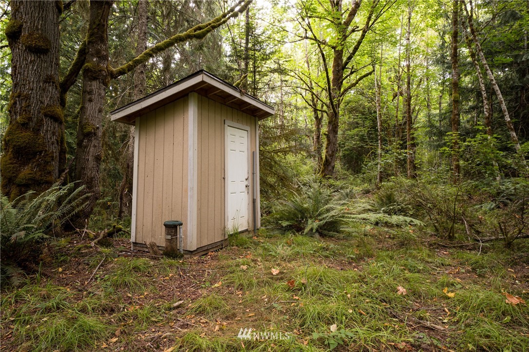 585 Lone Star Road Quilcene, WA 98376 - Photo 17 of 28