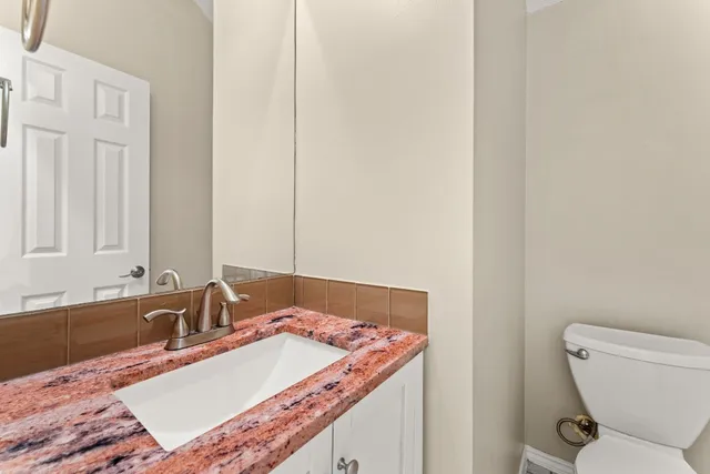 $1,850 | 2520 Quarry Road, Unit 104, Austin, TX 78703