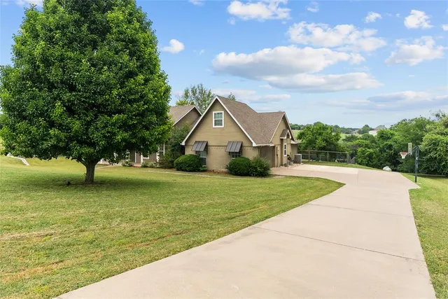 $554,900 | 415 Stone Mountain Court, Cresson, TX 76035