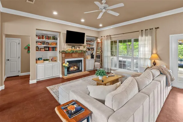 $554,900 | 415 Stone Mountain Court, Cresson, TX 76035