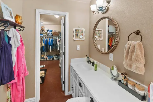 $554,900 | 415 Stone Mountain Court, Cresson, TX 76035