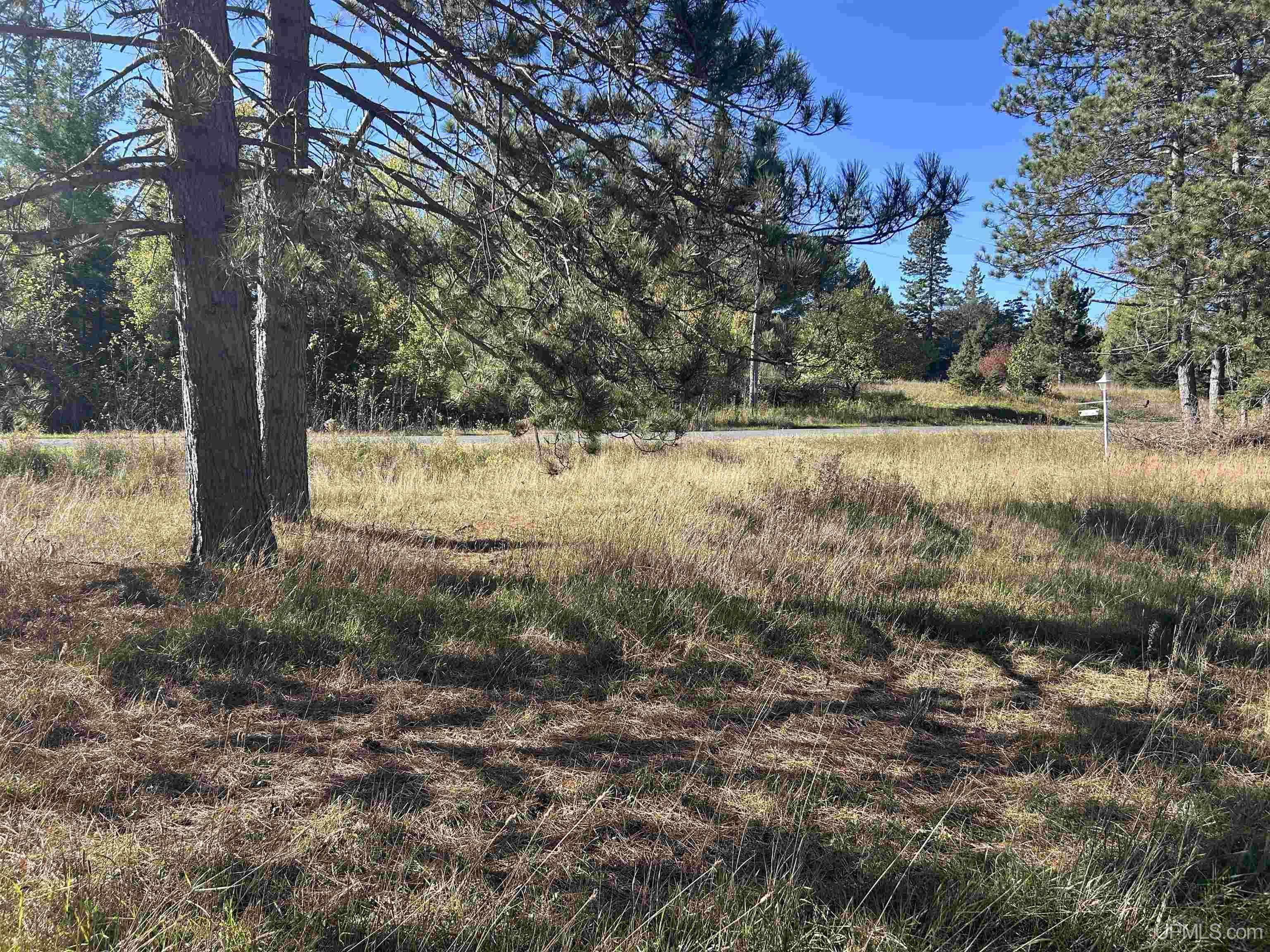 5070 Second Crossing Road Florence, WI 54121 - Photo 2 of 3