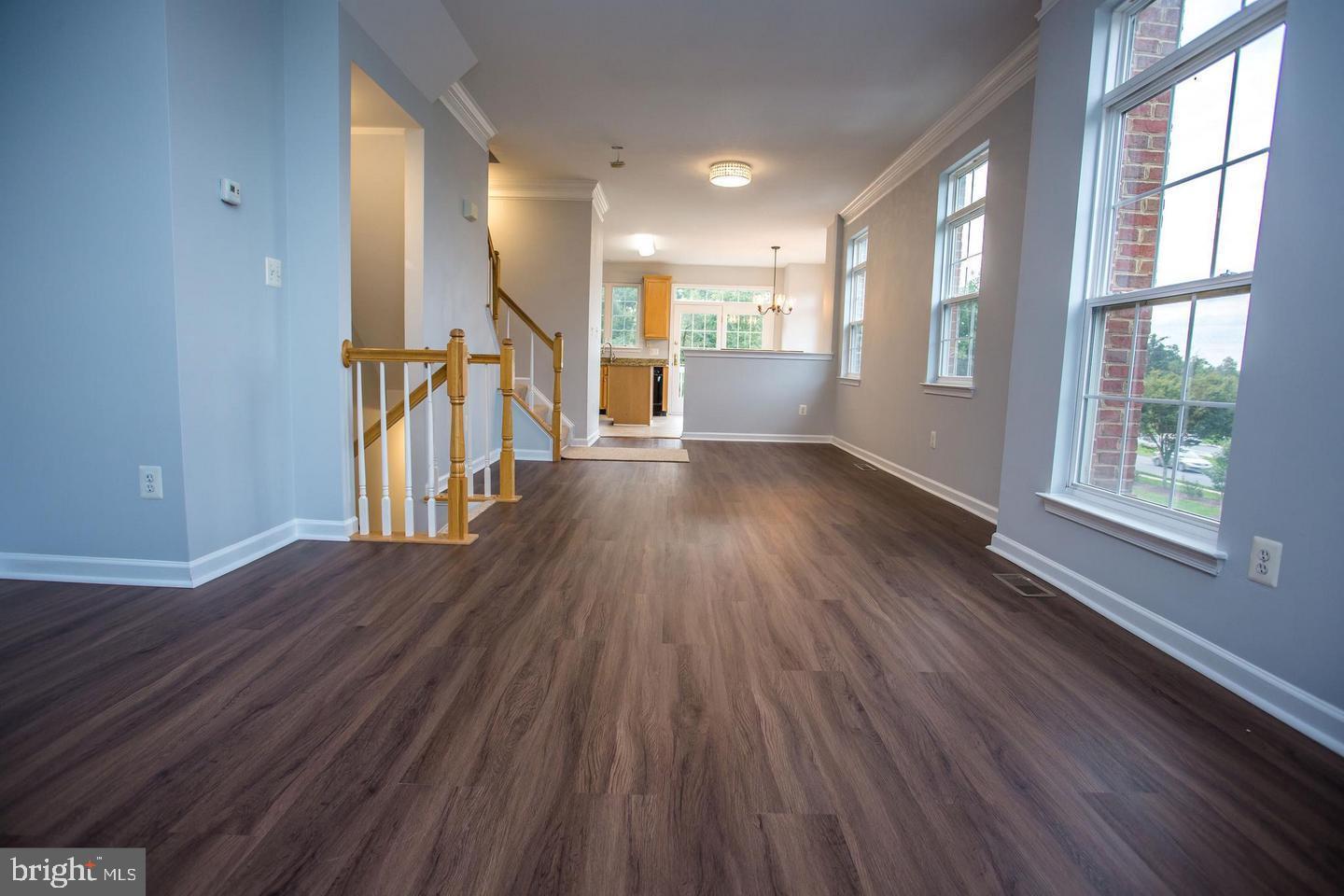 20431 Scioto Terrace Ashburn, VA 20147 - Photo 8 of 15