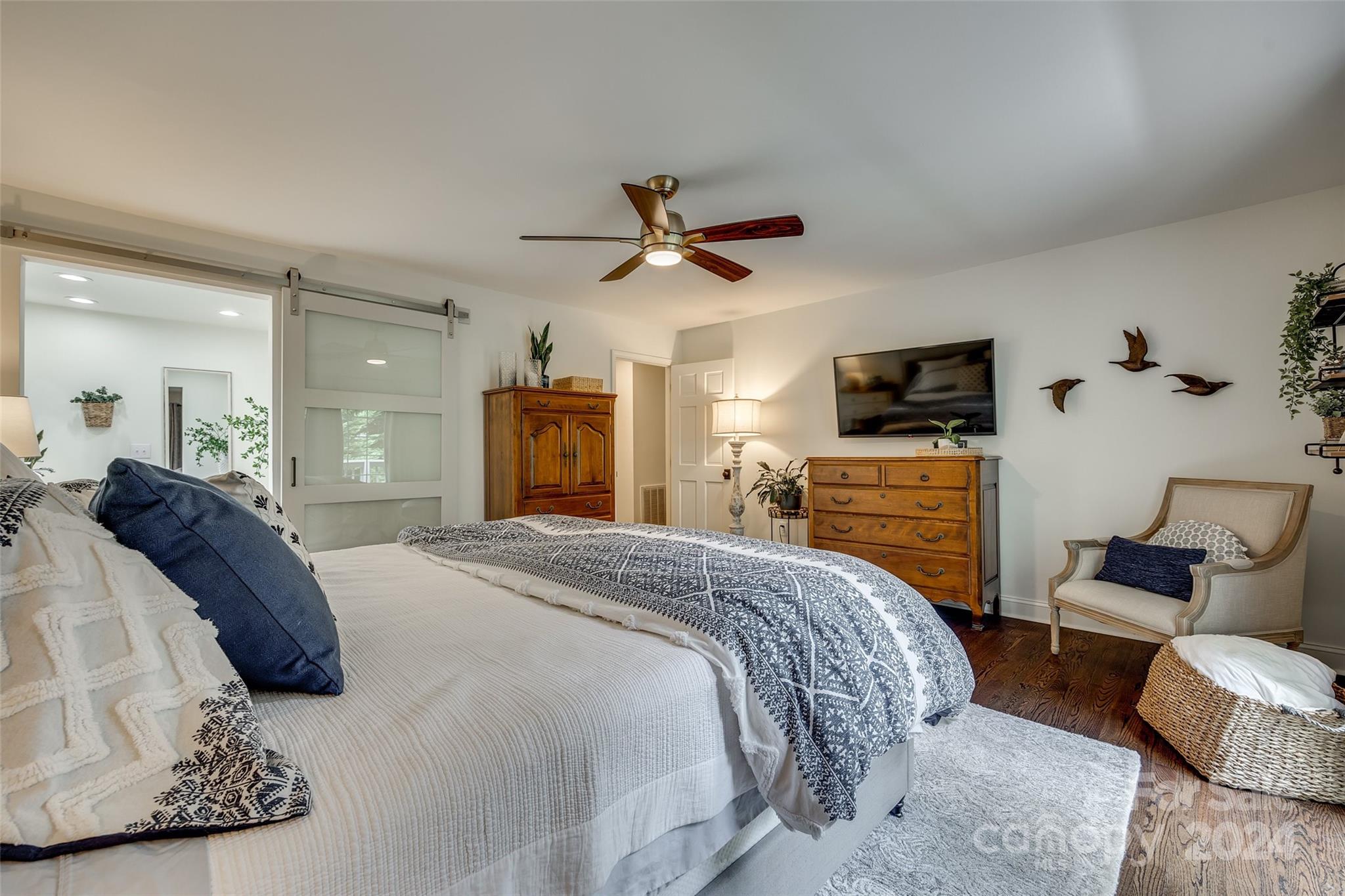 29 Commodore Point Road Lake Wylie, SC 29710 - Photo 23 of 43 Gallery Image 23