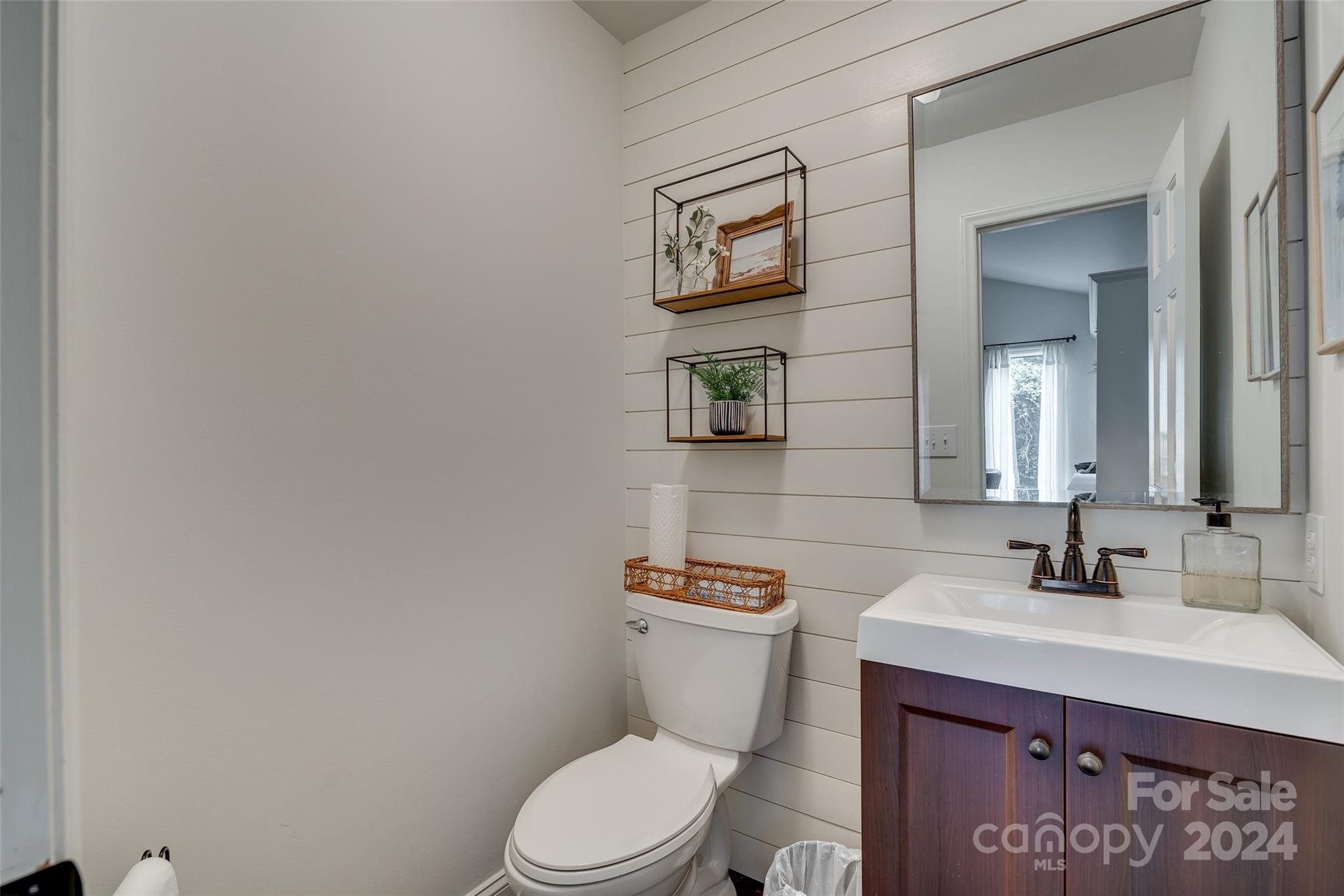 29 Commodore Point Road Lake Wylie, SC 29710 - Photo 9 of 43 Gallery Image 9