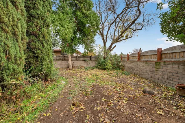 $699,999 | 4601 Gibbons Drive, Sacramento, CA 95821