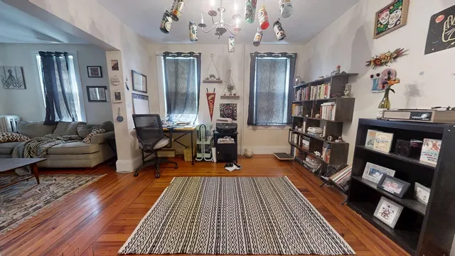 $2,000 | 54 Prentiss Street, Unit 1, Watertown, MA 02472