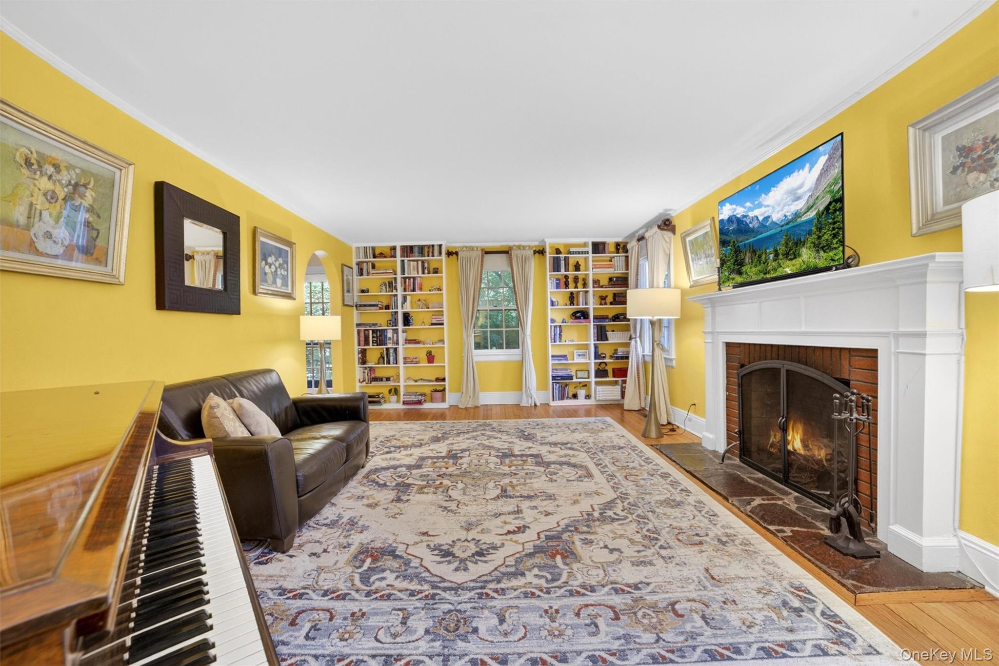 77 Edgemont Road Scarsdale, NY 10583 - Photo 4 of 43