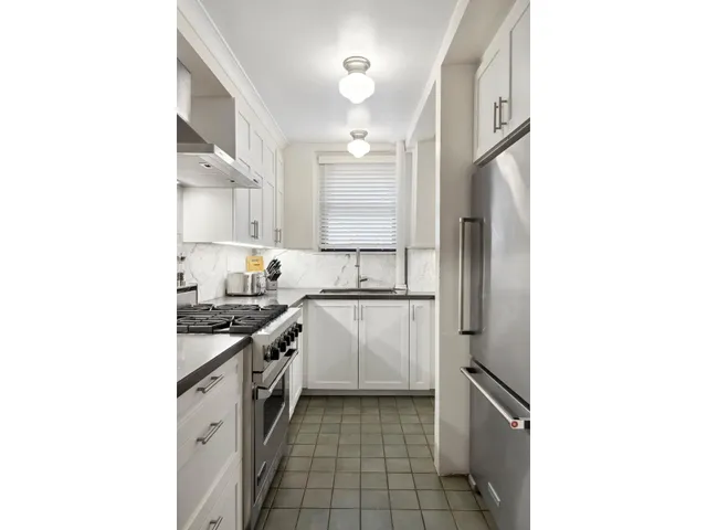 $1,245,000 | 140 East 28th Street, Unit 2EF | Kips Bay