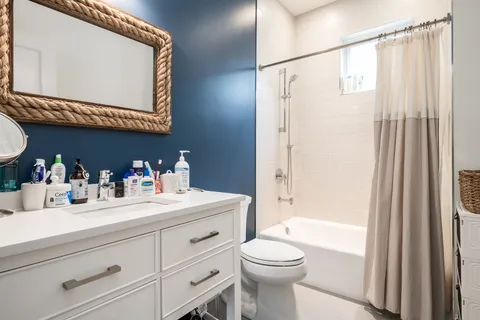 $2,000,000 | 1633 North Wolcott Avenue, Chicago, IL 60622
