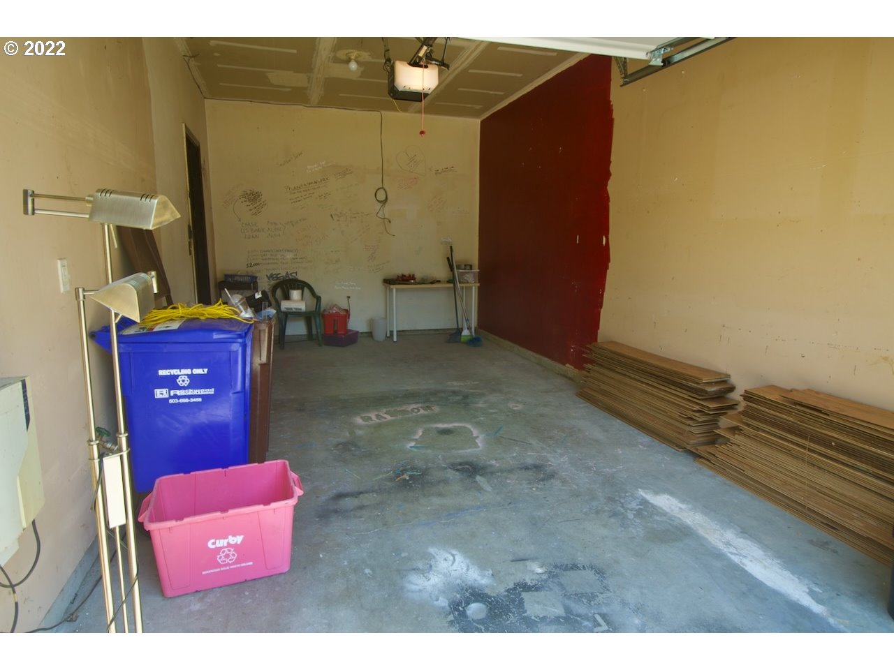 5825 Southeast 17th Loop Gresham, OR 97080 - Photo 25 of 27 Patio
