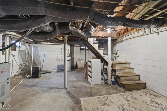 $164,900 | 1100 Alexandria Pike, Anderson, IN 46012