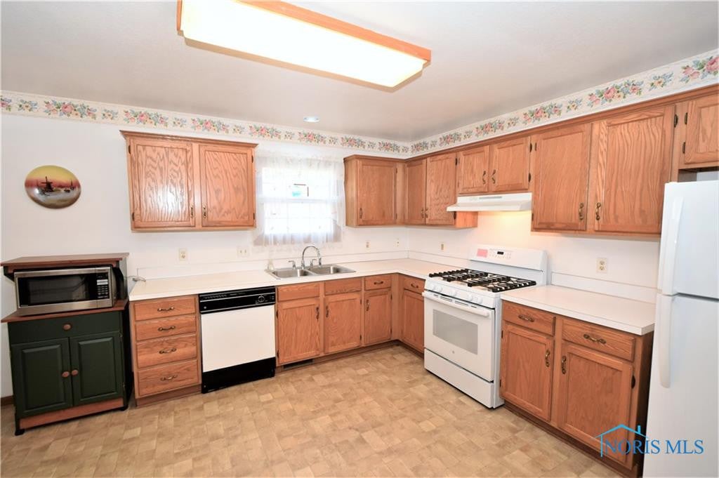 1036 Kinder Road Toledo, OH 43615 - Photo 14 of 30 Gallery Image 14