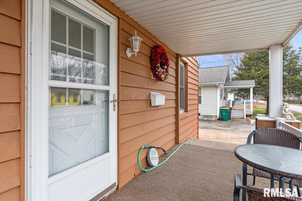 2925 South 14th Street Springfield, IL 62703 - Photo 3 of 29