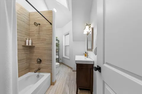 $1,349,000 | 1819 North Whipple Street, Chicago, IL 60647
