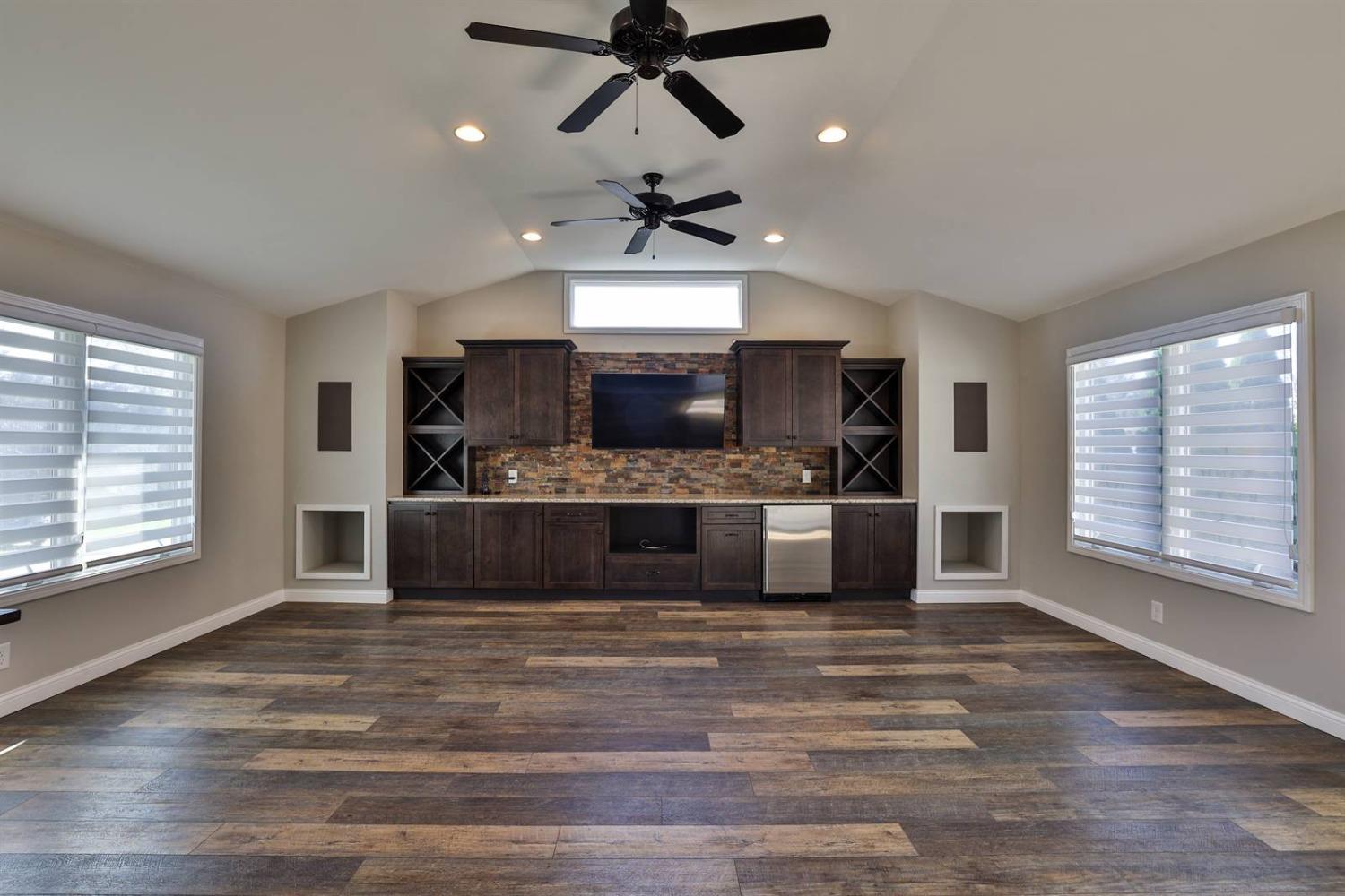 203 6th Street Rising Sun, IN 47040 - Photo 12 of 37