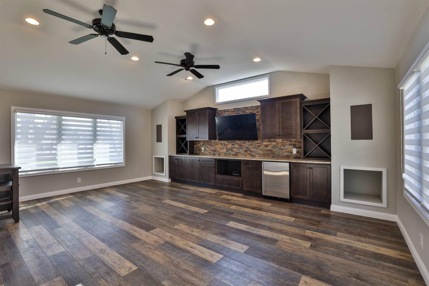 203 6th Street Rising Sun, IN 47040 - Photo 2 of 37