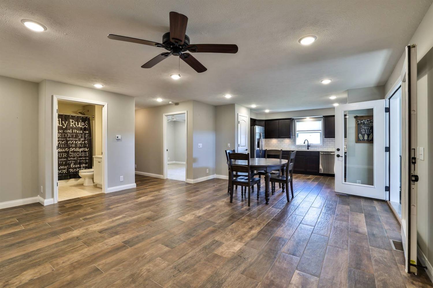 203 6th Street Rising Sun, IN 47040 - Photo 3 of 37