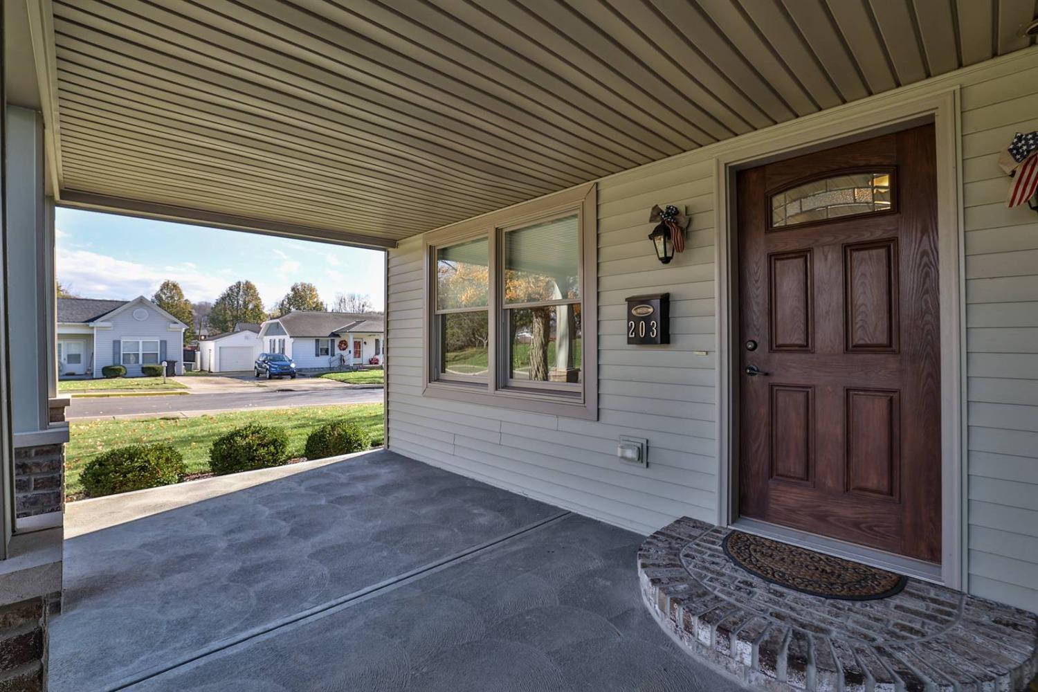 203 6th Street Rising Sun, IN 47040 - Photo 5 of 37