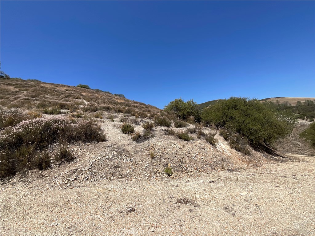 0 Martinez Road King City, CA 93930 - Photo 45 of 52 a view of a dry yard with mountains in the background