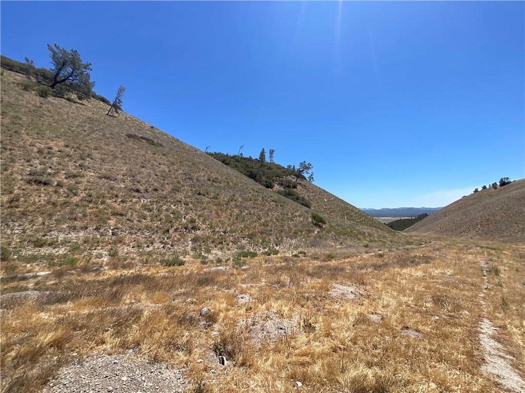 0 Martinez Road King City, CA 93930 - Photo 10 of 52 a view of a dry yard with mountains in the background