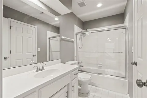 $600,000 | 14726 Mackey Street, Overland Park, KS 66223