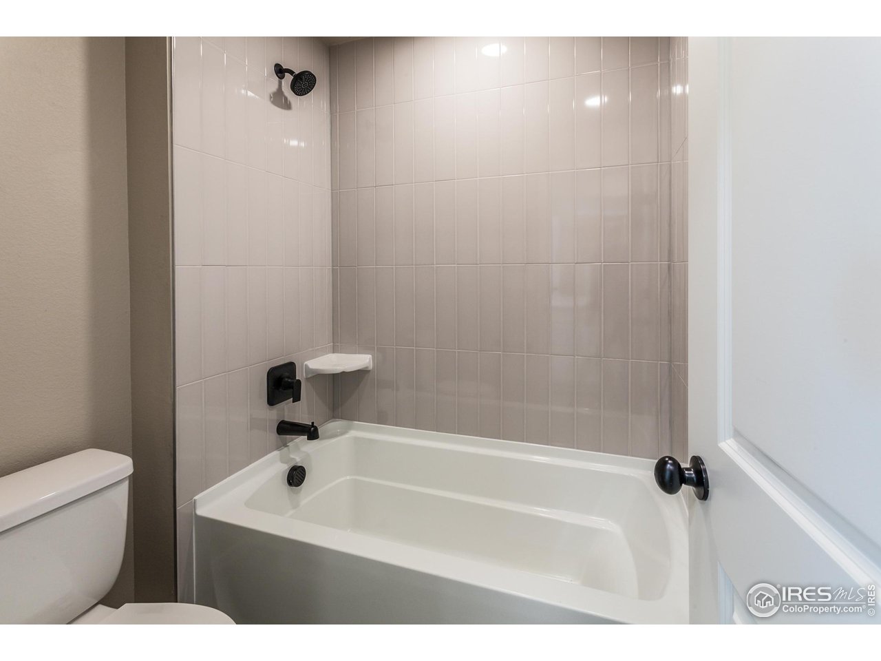 6634 4th St Road Greeley, CO 80634 - Photo 29 of 39 SECONDARY BATH