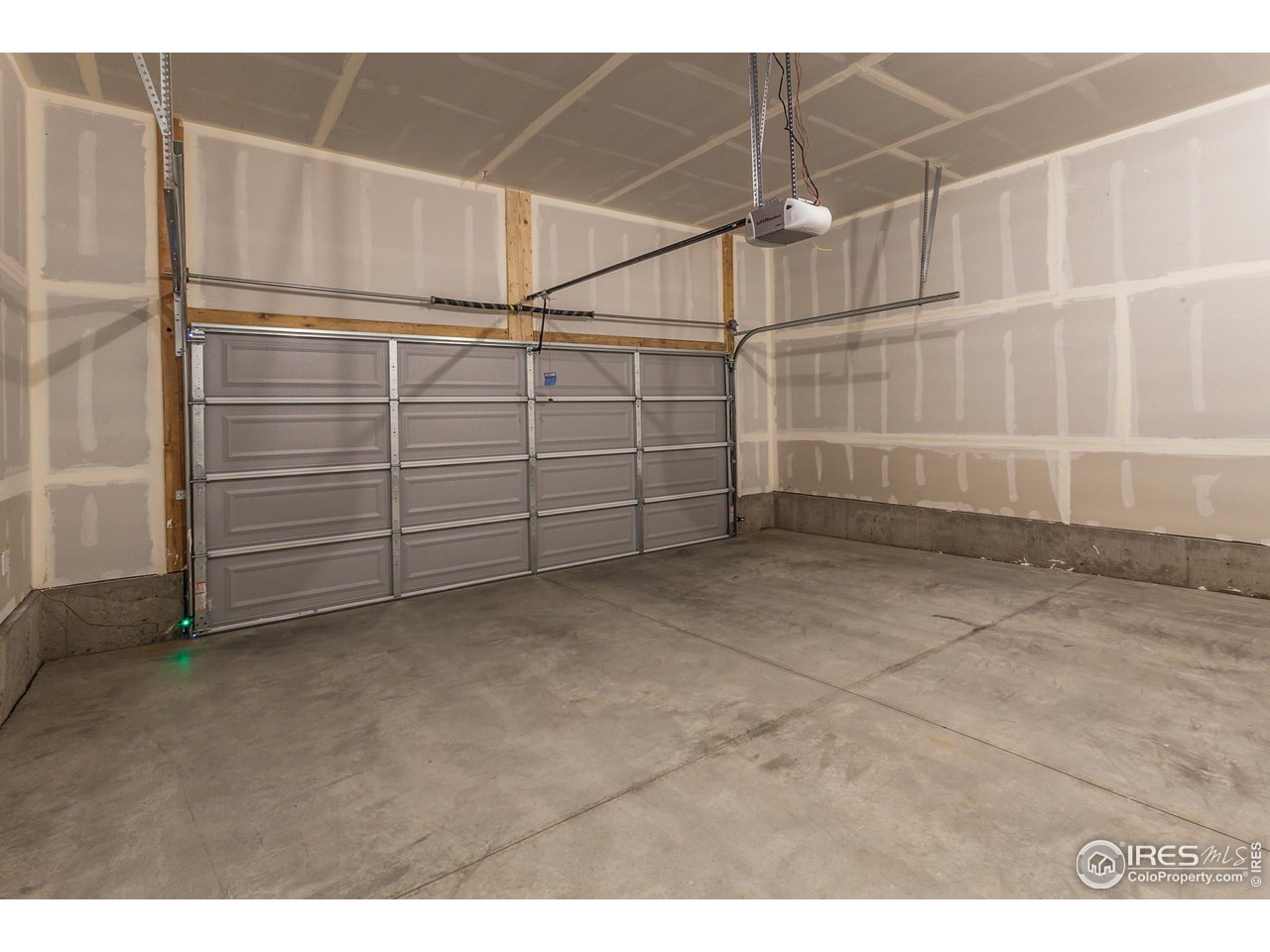 6634 4th St Road Greeley, CO 80634 - Photo 30 of 39 GARAGE