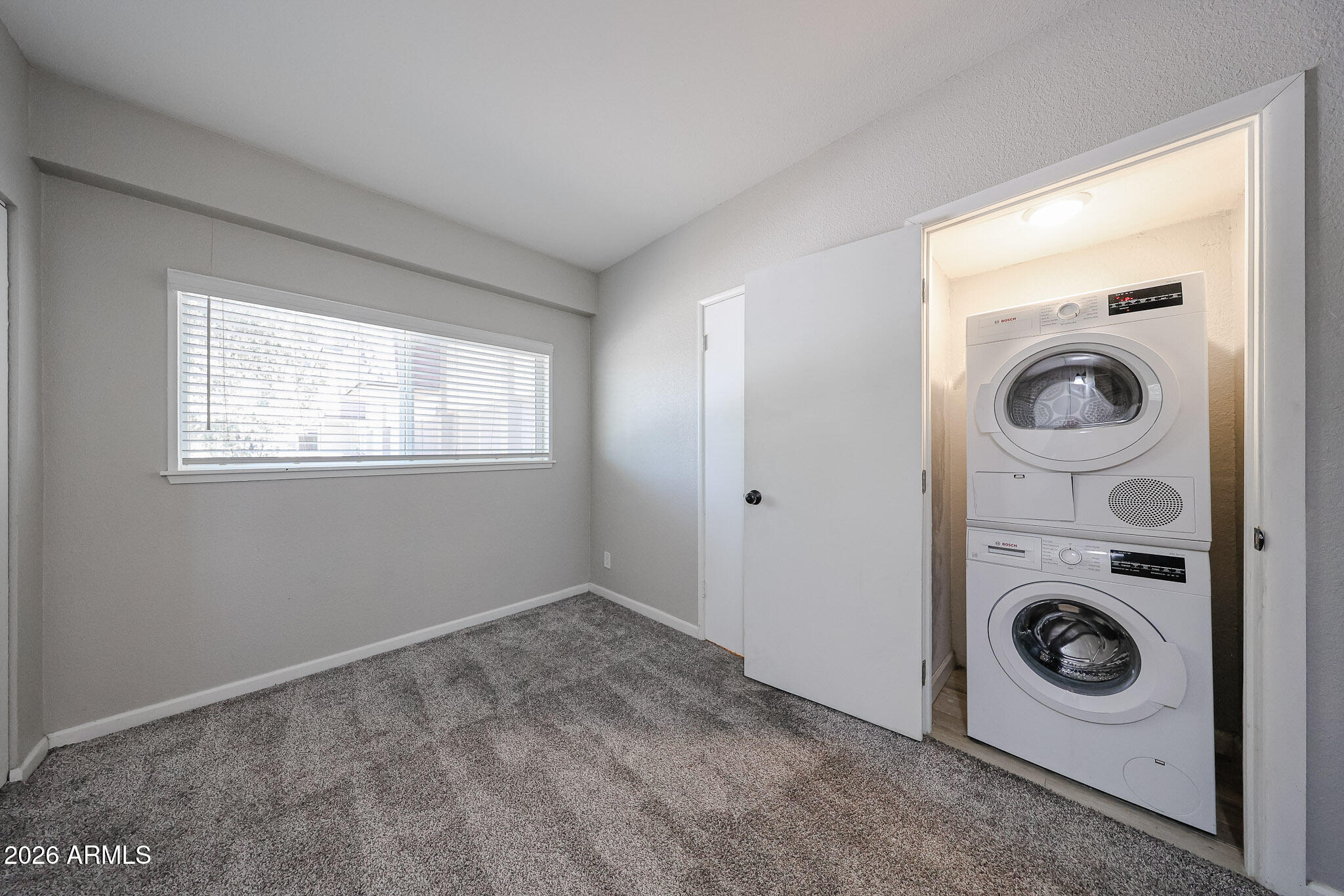 351 East Thomas Road, Unit D201 Phoenix, AZ 85012 - Photo 35 of 43