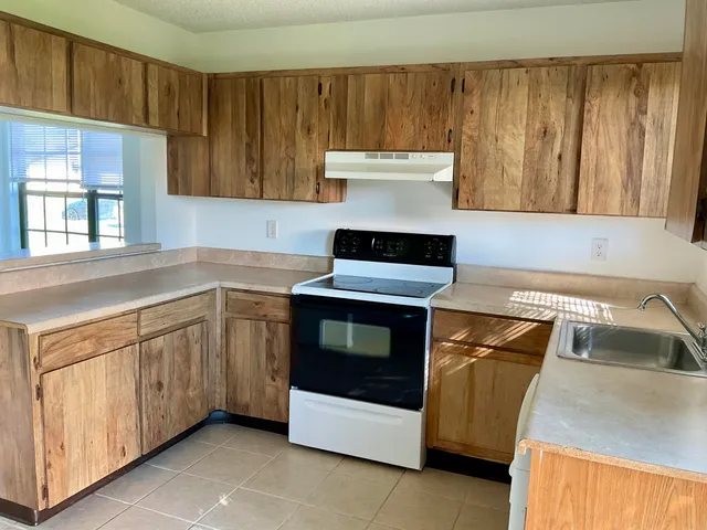 $1,750 | 680 Southwest Veronica Avenue, Port St. Lucie, FL 34953