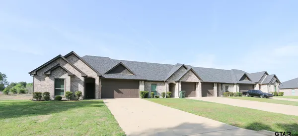 $1,900 | 11170 County Road 167, Tyler, TX 75703