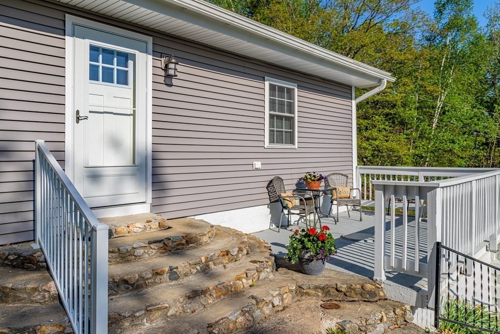 254 Stowell Road Ashburnham, MA 01430 - Photo 4 of 32