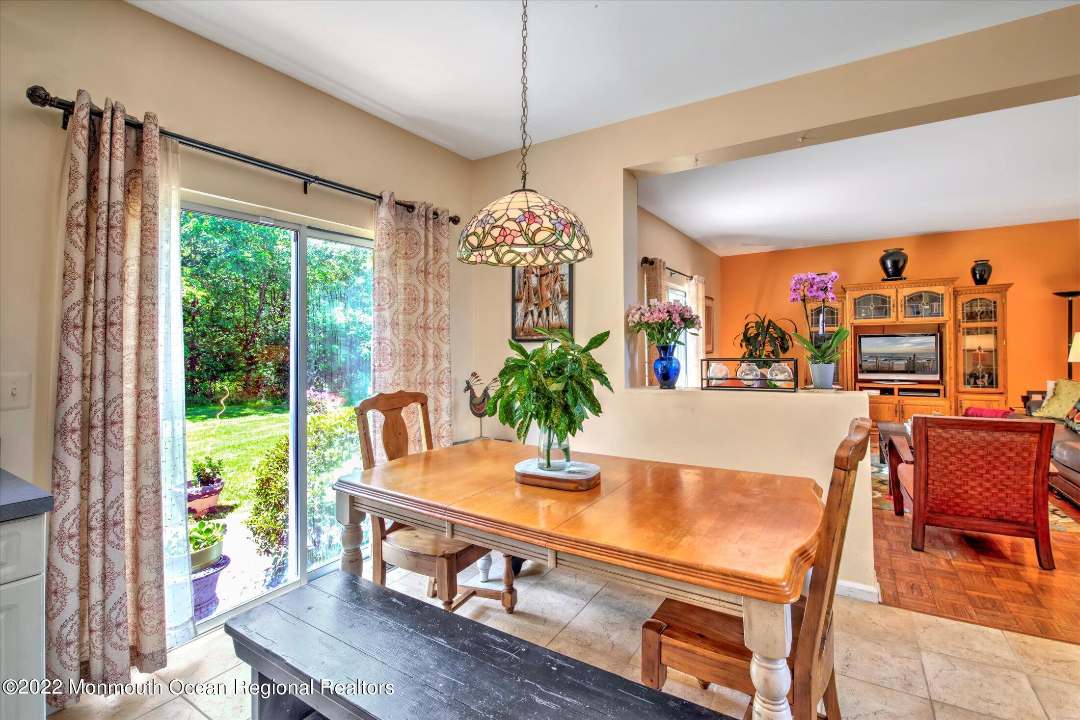 25 Ridings Parkway Princeton, NJ 08540 - Photo 14 of 39 15-KITCHEN