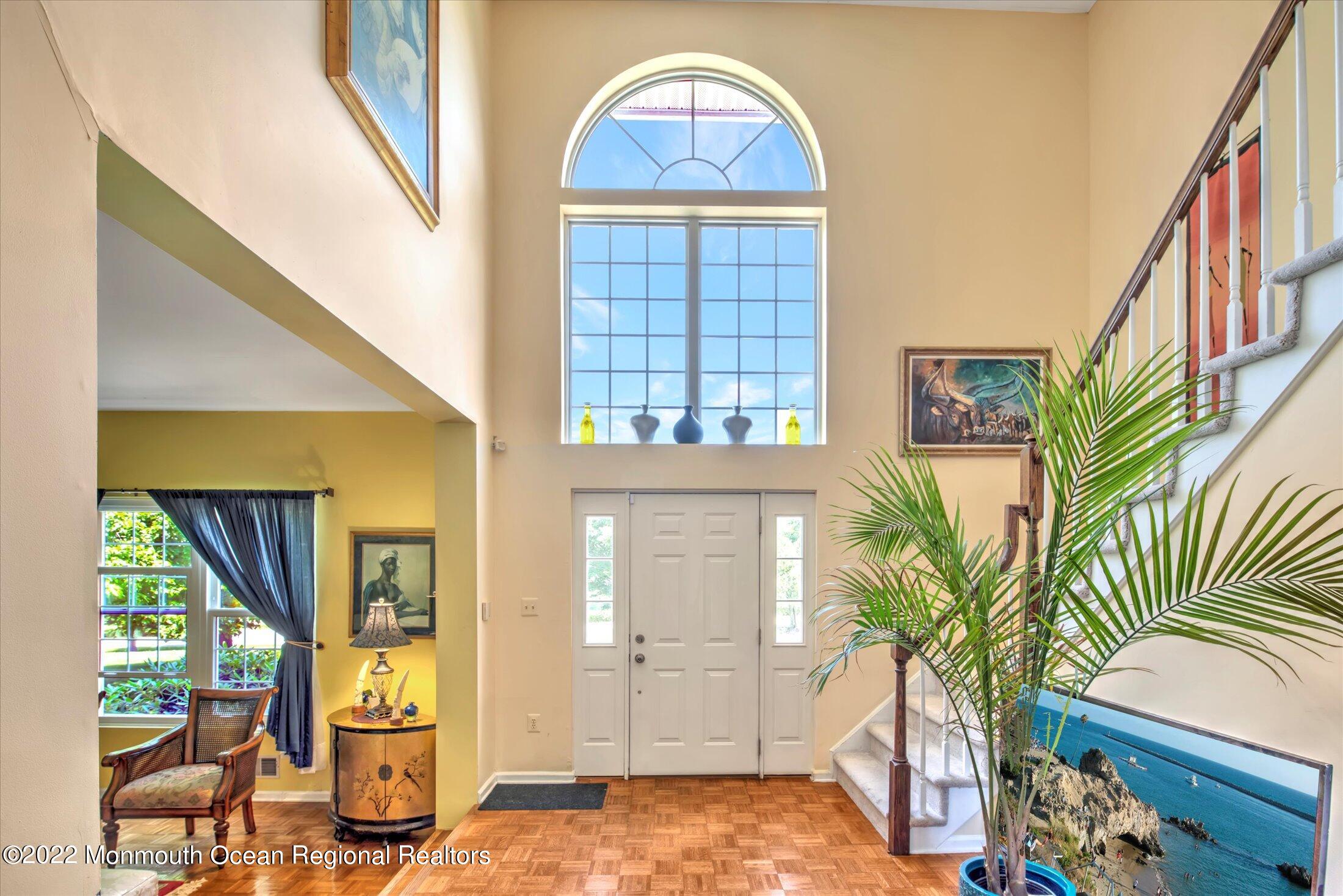 25 Ridings Parkway Princeton, NJ 08540 - Photo 3 of 39 04-FOYER