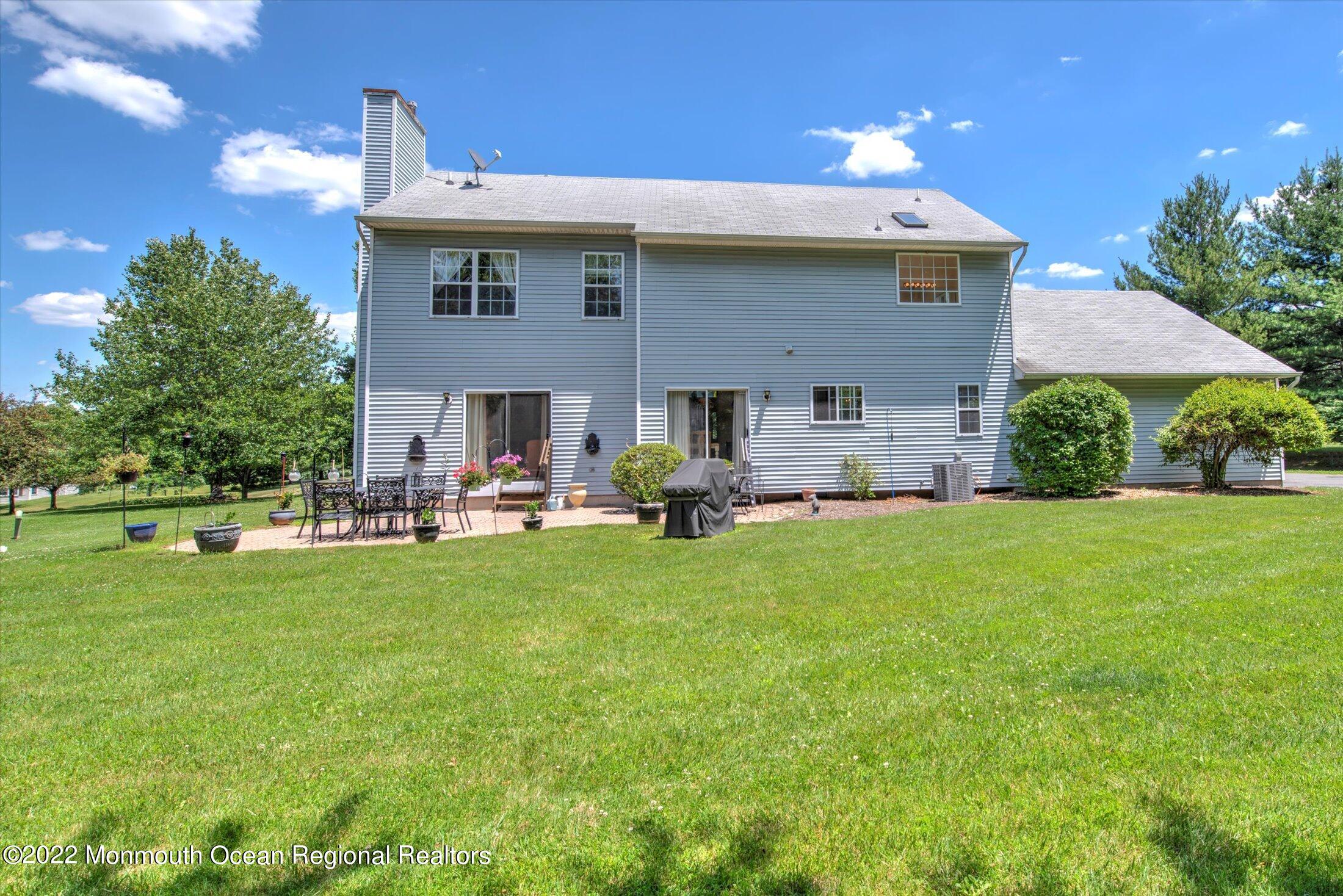 25 Ridings Parkway Princeton, NJ 08540 - Photo 38 of 39 39-BACK YARD