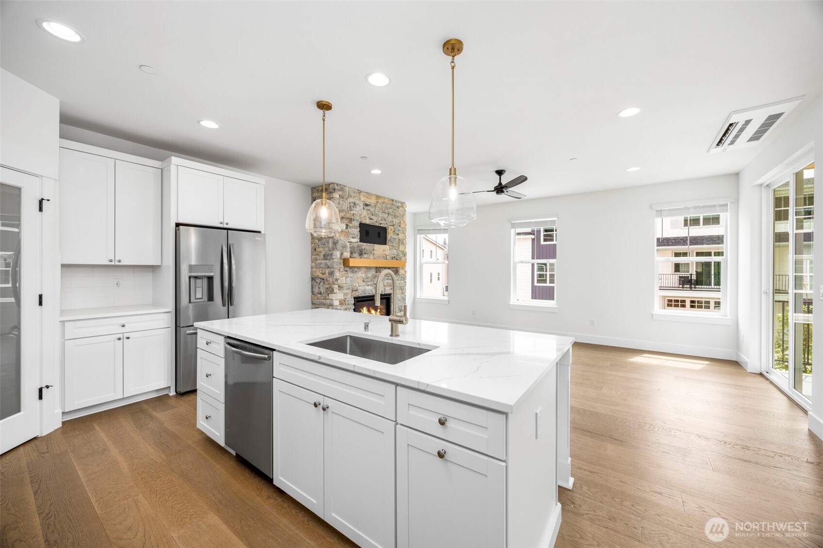 9 160th Place Southeast Bothell, WA 98012 - Photo 11 of 37